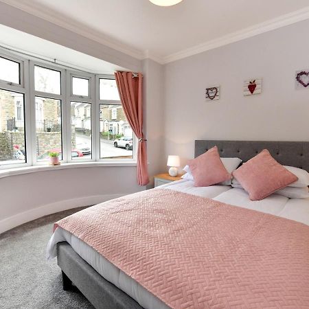 Вилла Pass The Keys Newly Refurbished Modern Bungalow - Pets Welcome Суонси Экстерьер фото